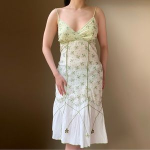 Pastel green cotton floral summer dress.l
